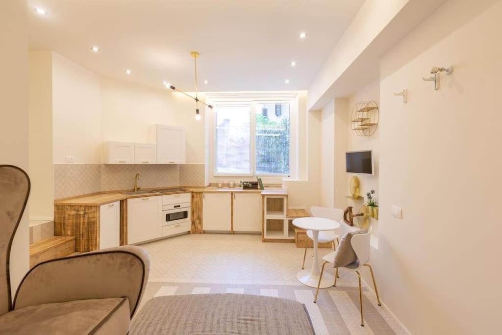 5Fo6 Navigli - Duomo - Boho - Minimal Apartment Milano Ngoại thất bức ảnh